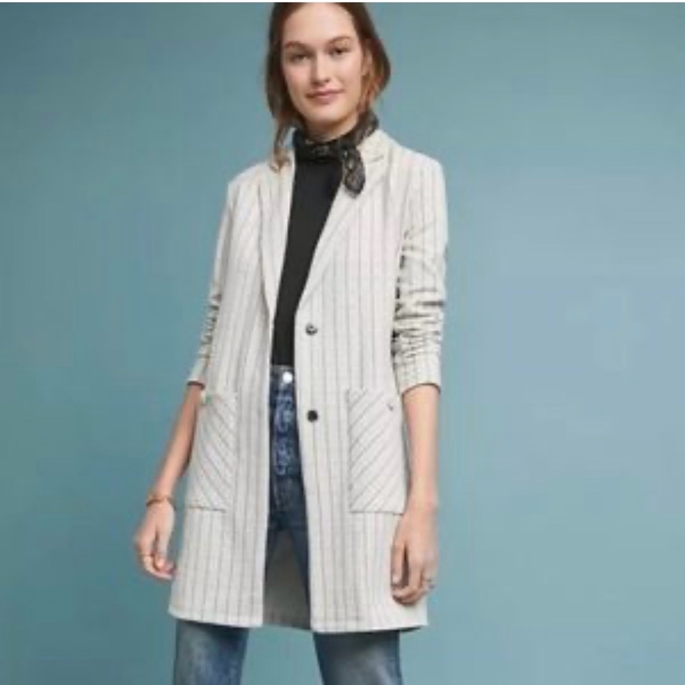 Like new Anthropologie Harylin longline cream and black blazer size Small.